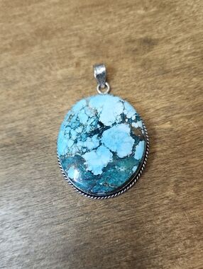 Turquoise Stone Oval Pendant Necklace - Silver Frame